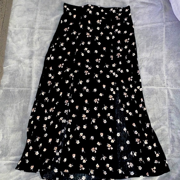 Tilly's Dresses & Skirts - Midi Skirt